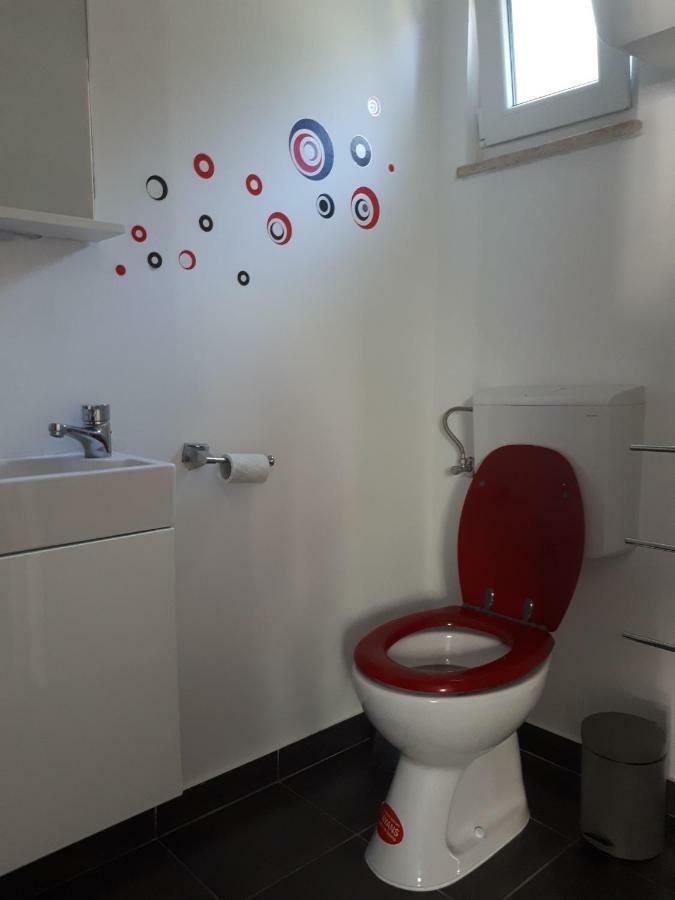 Studio Apartman Splash Pjescana Uvala Esterno foto